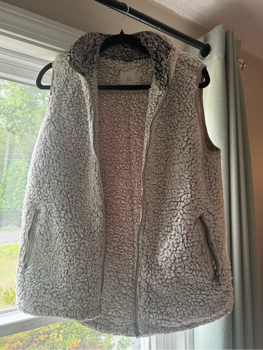 Thread & Supply Light Gray Sherpa Vest with Zipper Pockets